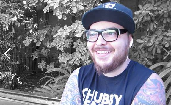 A_fanatic_by_choice_EW_1