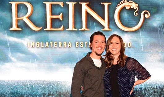 EMILY-COX-Y-ALEXANDER-DREYMON-e1461853409685ew